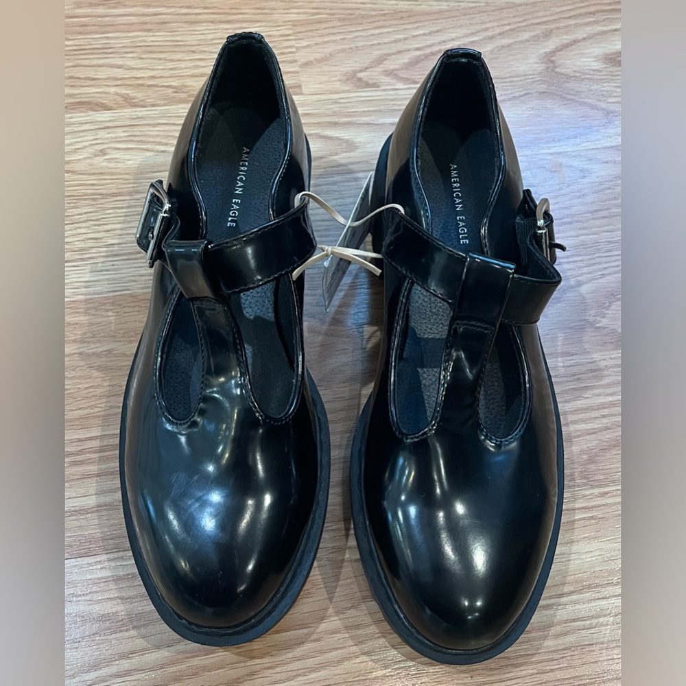 AE T-Strap Mary Jane Shoes , size 7 - Picture 2 of 6
